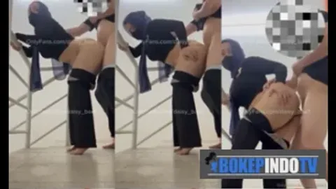 Bokep Indo Tetangga Kosan Hijab Ngajak Ngentot Ditangga
