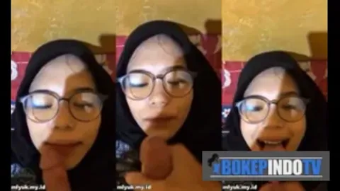 Bokep Indo Crott Dimuka Pacar Jilbab Berkacamata