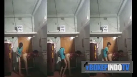Bokep Indo Ngajak Ponakan Sendiri Belajar Ngentot
