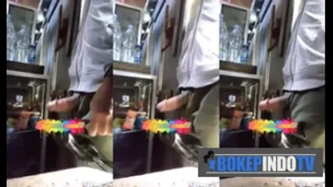Bokep Jepang Pejaga Warung Nyepongin Kontol Tukang Bank Keliling